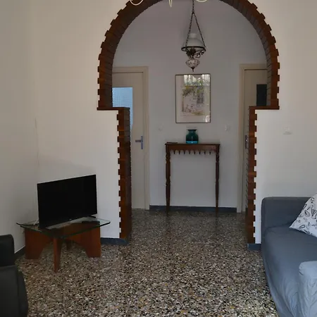 In Tellaro